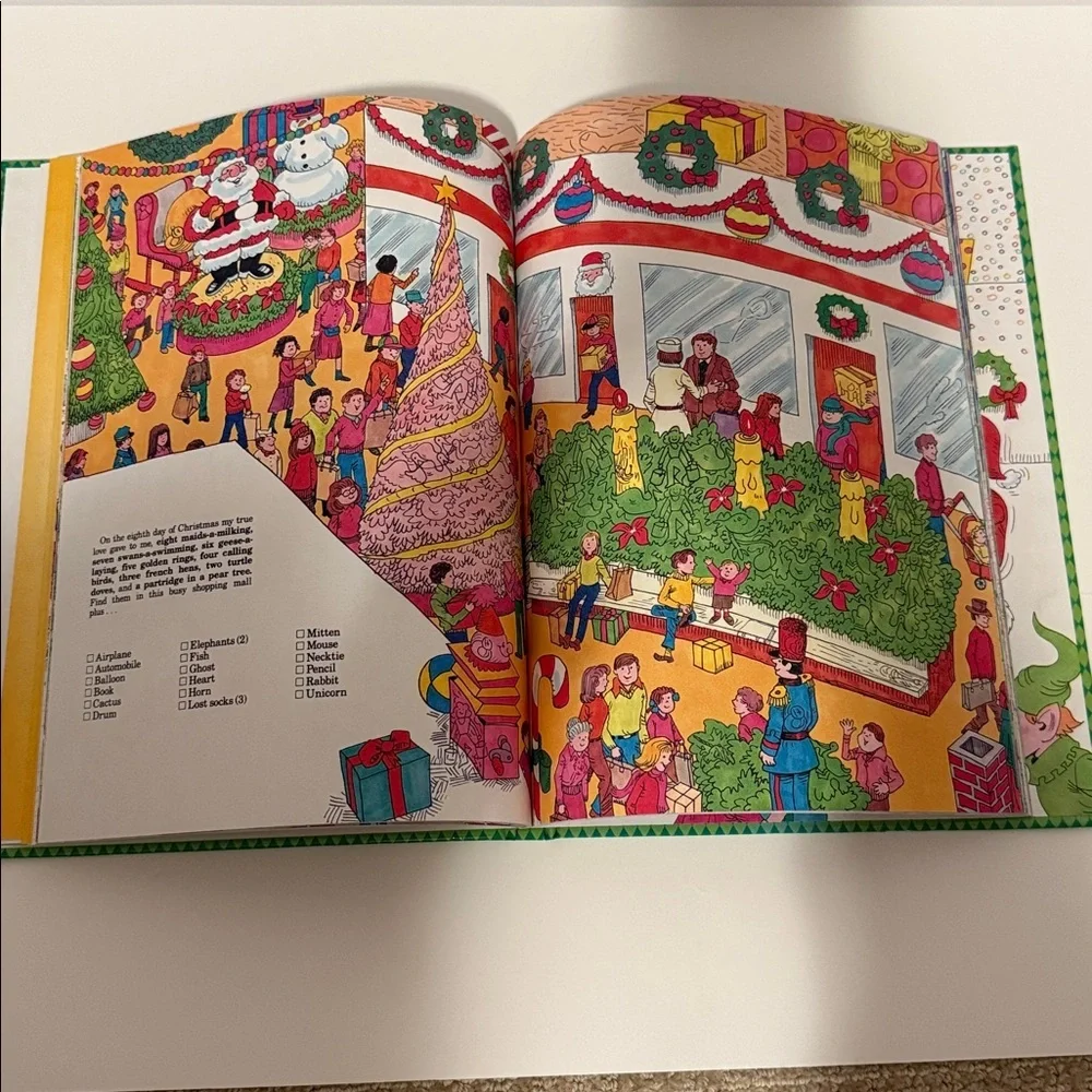 Christmas fun book with more‎ than 1000 fun things to search and find. Hardback.